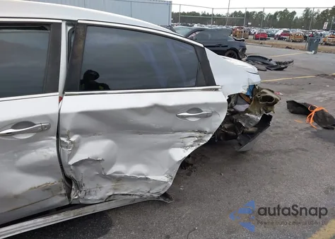 2017 Nissan Altima z USA, uszkodzony, nr VIN 1N4BL3AP2HC129127